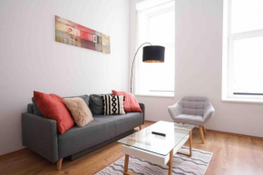 Modern Living in City Center - fully equipped
